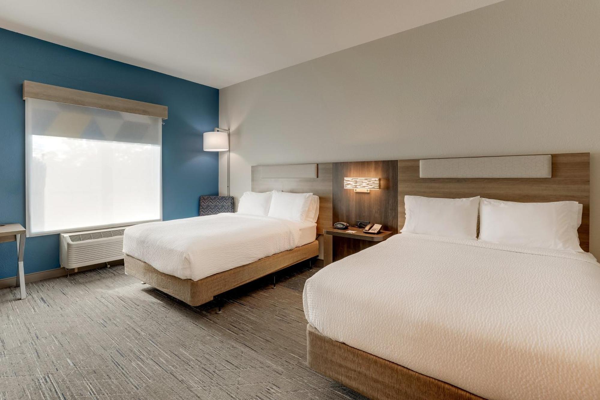 Holiday Inn Express Leland - Wilmington Area By Ihg Buitenkant foto