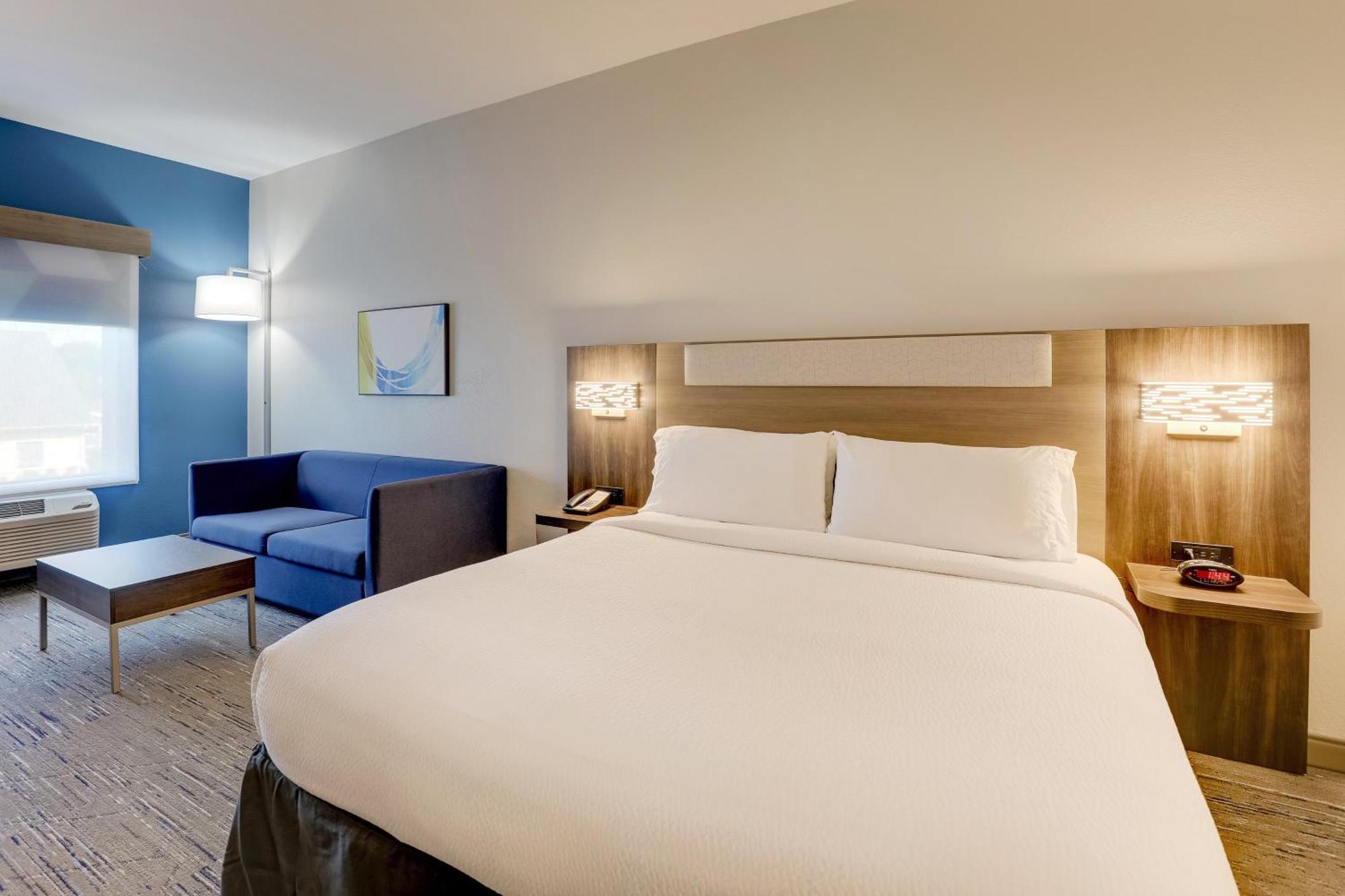 Holiday Inn Express Leland - Wilmington Area By Ihg Buitenkant foto