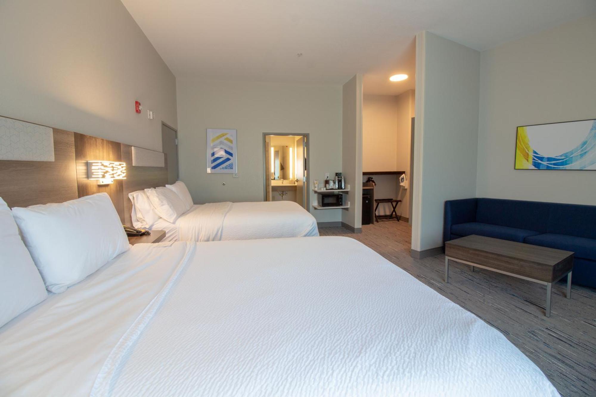 Holiday Inn Express Leland - Wilmington Area By Ihg Buitenkant foto