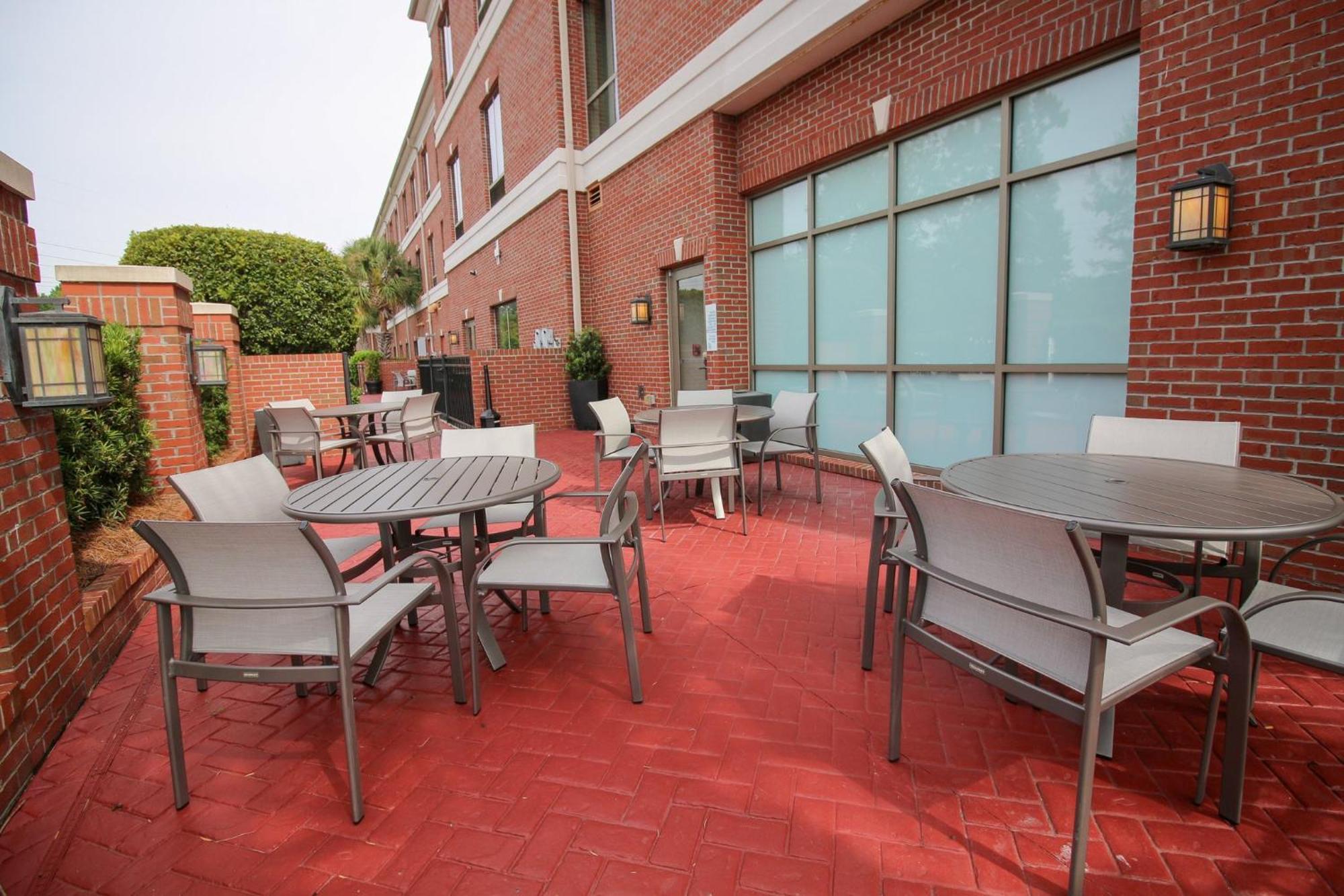Holiday Inn Express Leland - Wilmington Area By Ihg Buitenkant foto