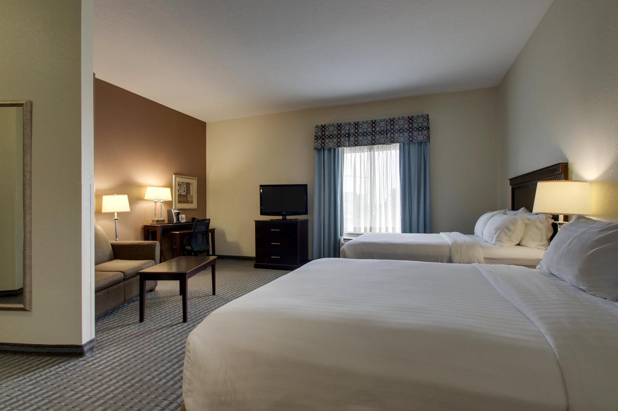 Holiday Inn Express Leland - Wilmington Area By Ihg Buitenkant foto