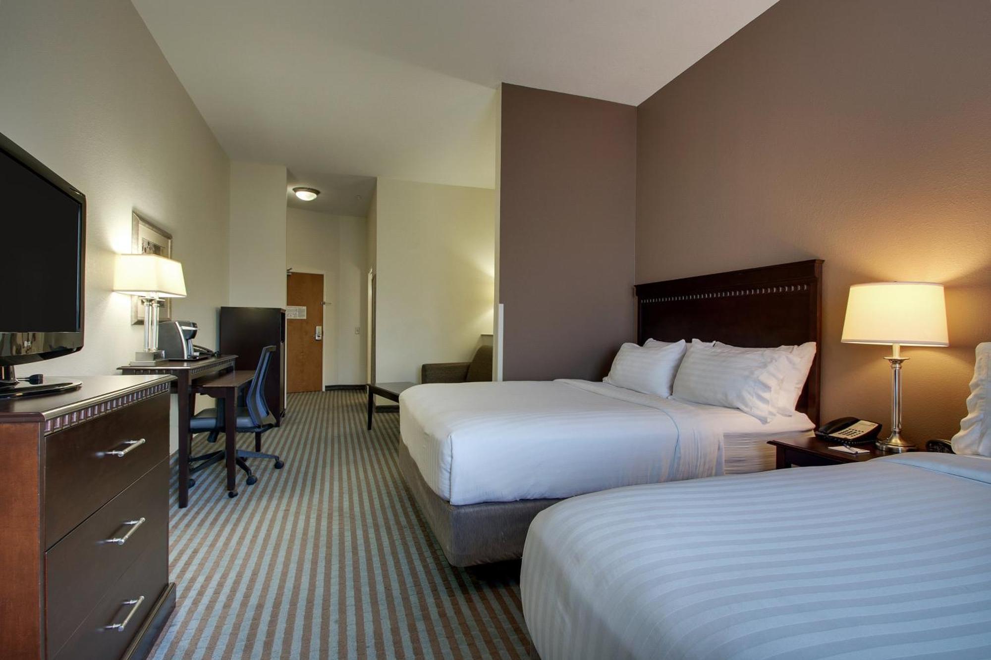 Holiday Inn Express Leland - Wilmington Area By Ihg Buitenkant foto