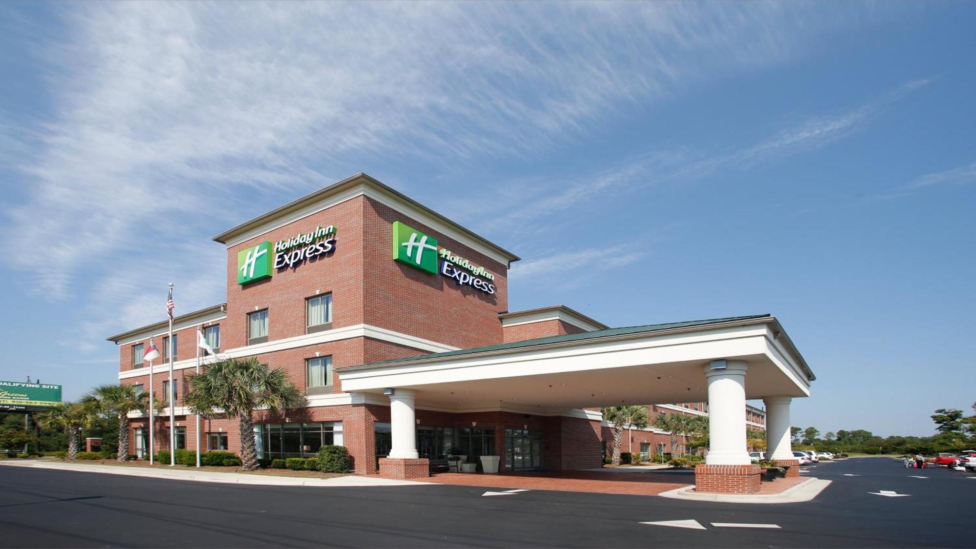 Holiday Inn Express Leland - Wilmington Area By Ihg Buitenkant foto