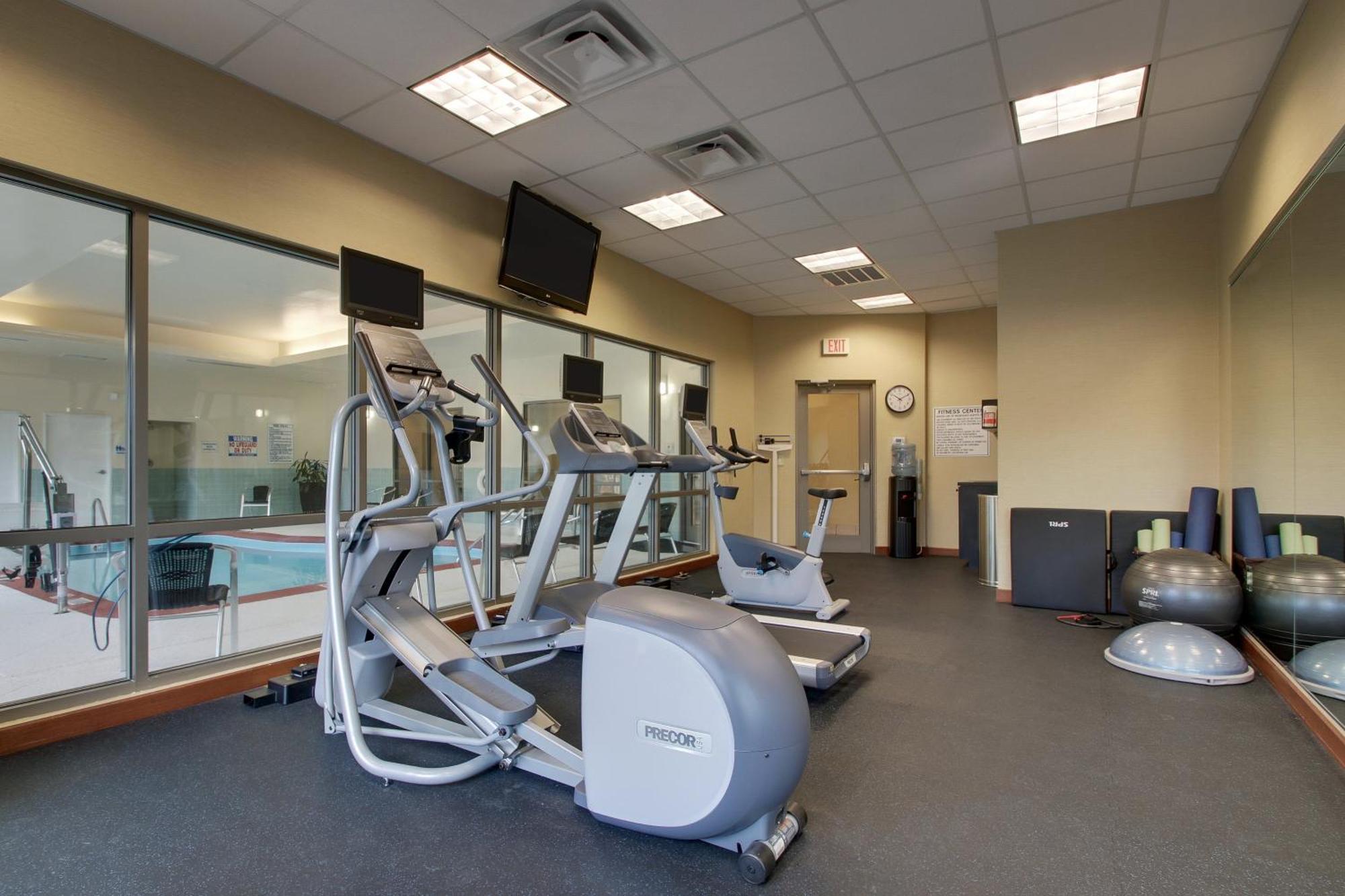 Holiday Inn Express Leland - Wilmington Area By Ihg Buitenkant foto