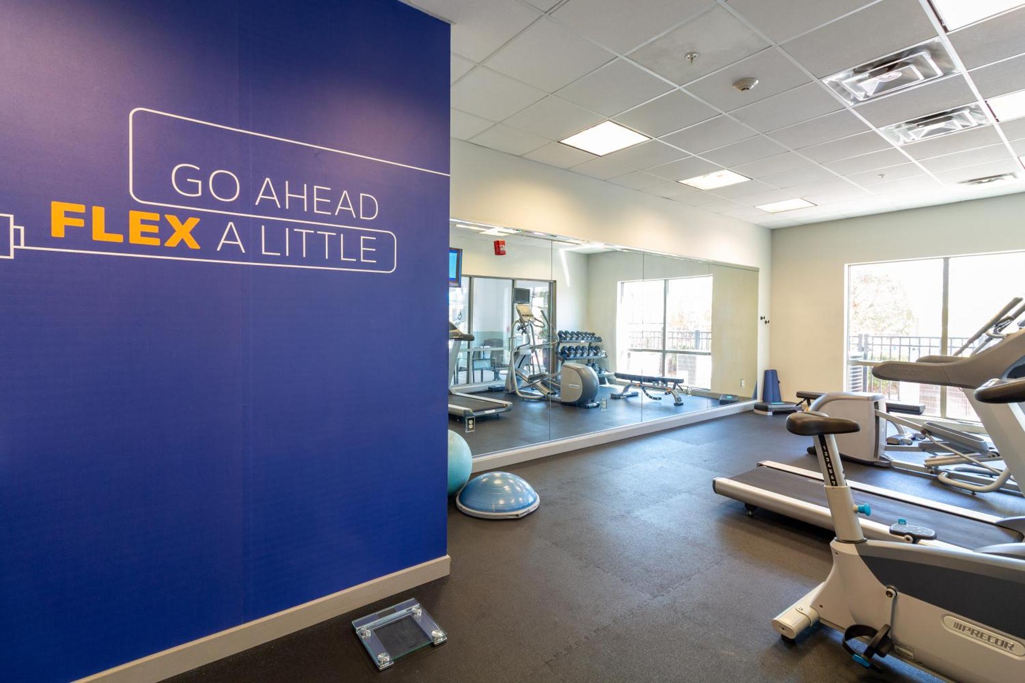 Holiday Inn Express Leland - Wilmington Area By Ihg Buitenkant foto